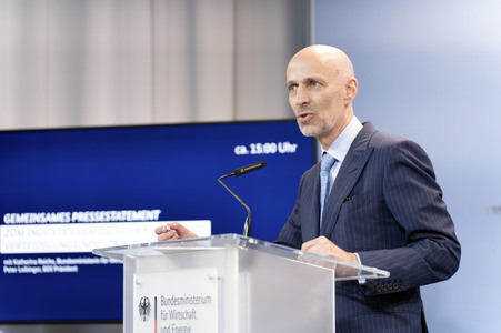 Pressestatement zum Industriedialog Sicherheits- und Verteidigungsindustrie in Berlin