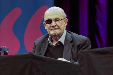 Ulrich Noethen und Salman Rushdie auf der lit.Cologne 2026