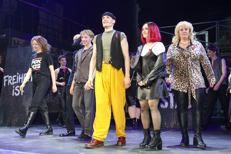 Musicalpremiere 'Wir sind am Leben - Das Berlin Musical' in Berlin