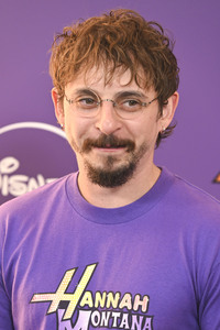 Premiere 'Hannah Montana 20th Anniversary Special' in Los Angeles