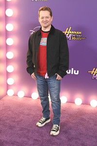Premiere 'Hannah Montana 20th Anniversary Special' in Los Angeles