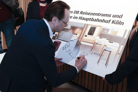 Wiedereröffnung des Reisezentrums und der DB Lounge in Köln