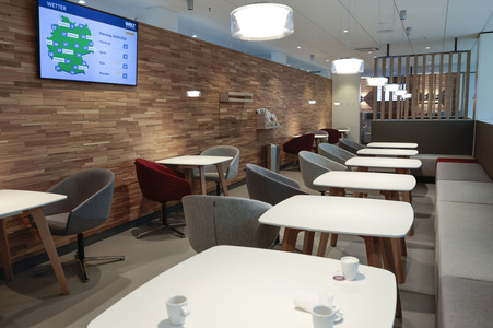 Wiedereröffnung des Reisezentrums und der DB Lounge in Köln