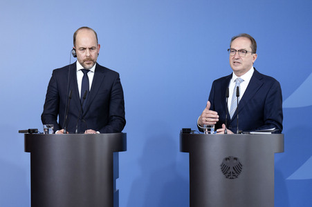 Treffen von Bart van den Brink und Alexander Dobrindt in Berlin