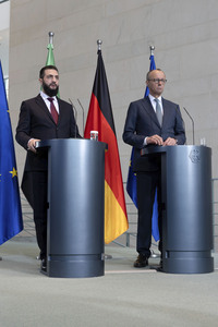 Empfang des Übergangspräsidenten von Syrien im Kanzleramt in Berlin