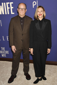 Serienpremiere 'The Miniature Wife' in Los Angeles
