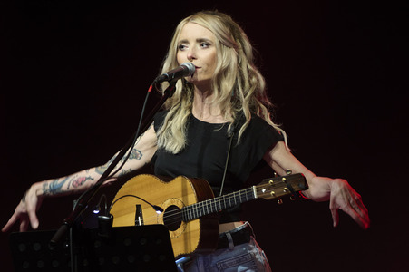Konzert von Sarah Lesch in Langenthal
