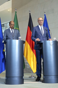 Pressestatement von Friedrich Merz und Mahamud Ali Jussuf  in Berlin