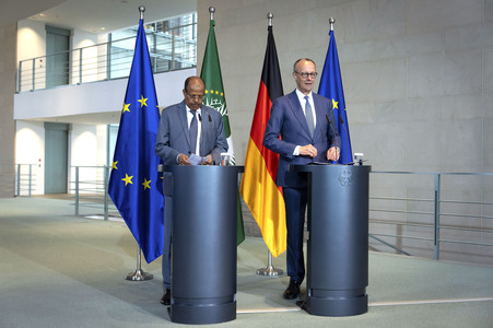 Pressestatement von Friedrich Merz und Mahamud Ali Jussuf  in Berlin