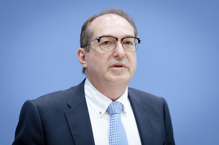 Bundespressekonferenz 'Vorstellung der Polizeilichen Kriminalstatistik 2025' in Berlin