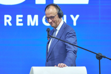 Eröffnungsrundgang auf der Hannover Messe 2026