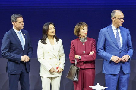 Eröffnungsrundgang auf der Hannover Messe 2026