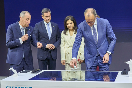 Eröffnungsrundgang auf der Hannover Messe 2026