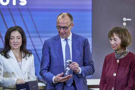 Eröffnungsrundgang auf der Hannover Messe 2026