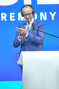 Eröffnungsrundgang auf der Hannover Messe 2026