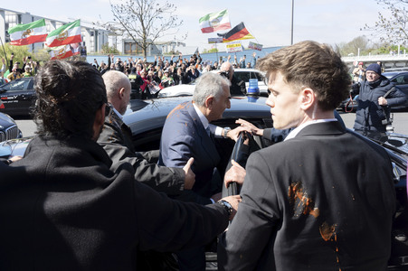Attacke auf Schah-Sohn Reza Pahlavi in Berlin