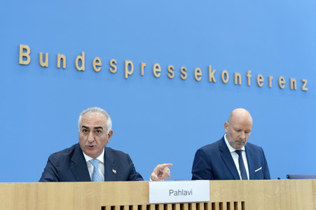 Bundespressekonferenz 'Stellungnahme zur aktuellen Lage im Iran' in Berlin