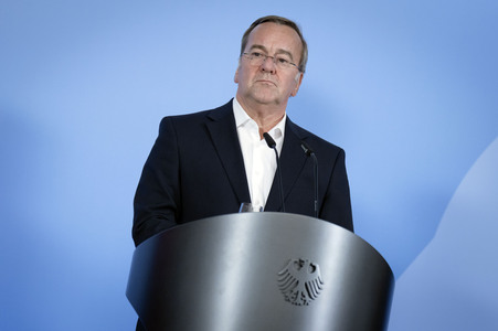 Pressestatement von Boris Pistorius, Lars Klingbeil und Katherina Reiche in Berlin
