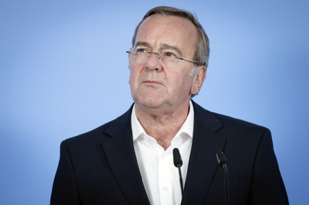 Pressestatement von Boris Pistorius, Lars Klingbeil und Katherina Reiche in Berlin