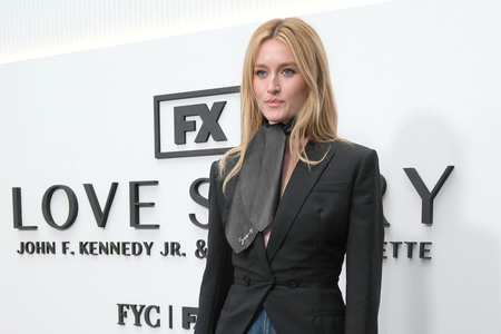 Serienscreening  'Love Story: John F. Kennedy Jr. & Carolyn Bessette' in New York