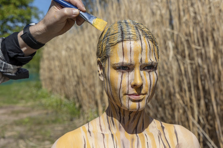 NATURE ART: Schilf / Reeds Bodypainting
