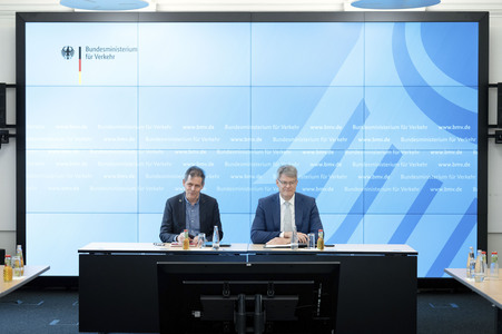 Pressegespräch mit Patrick Schnieder in Berlin