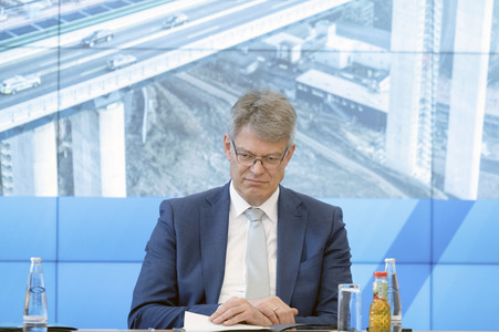 Pressegespräch mit Patrick Schnieder in Berlin