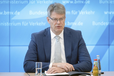 Pressegespräch mit Patrick Schnieder in Berlin