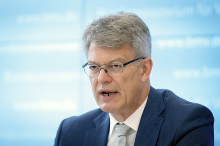 Pressegespräch mit Patrick Schnieder in Berlin