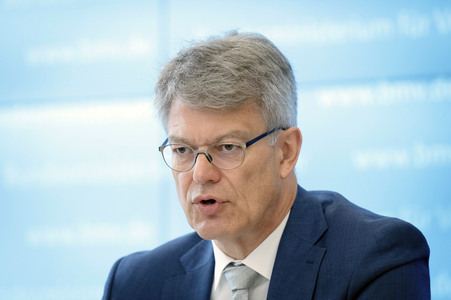 Pressegespräch mit Patrick Schnieder in Berlin