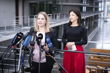 Pressestatement vom Verena Hubertz und Katherina Reiche in Berlin