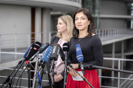 Pressestatement vom Verena Hubertz und Katherina Reiche in Berlin