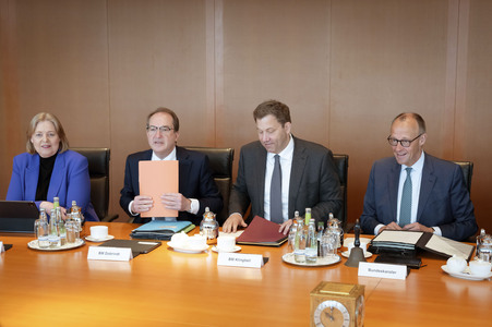 44. Kabinettssitzung des Bundeskabinetts in Berlin