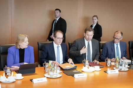 44. Kabinettssitzung des Bundeskabinetts in Berlin