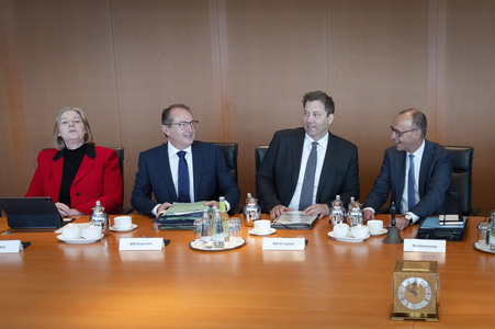45. Kabinettssitzung des Bundeskabinetts in Berlin