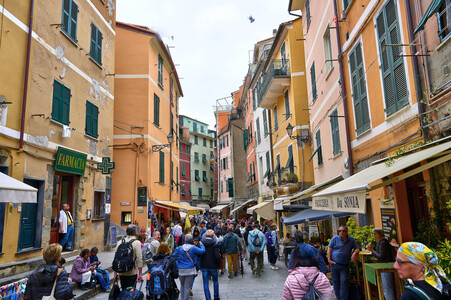 Sightseeing Vernazza