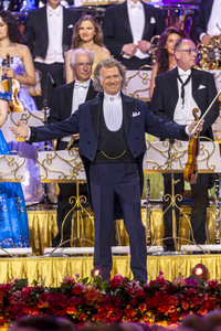 Konzert von André Rieu und dem Johann-Strauss-Orchester in Erfu