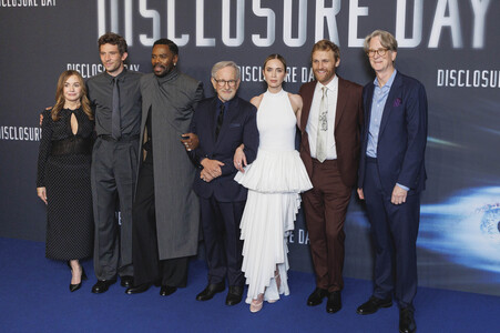 Filmpremiere 'Disclosure Day' in Paris