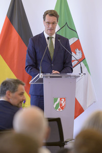 Verleihung des Verdienstordens des Landes Nordrhein-Westfalen in Düsseldorf
