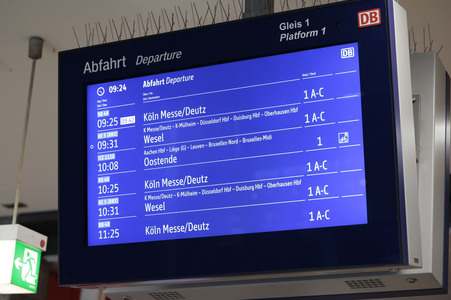 ICE-Zugtaufe im Kölner Hauptbahnof