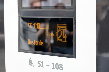 ICE-Zugtaufe im Kölner Hauptbahnof