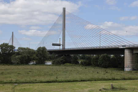 Gesperrte Friedrich-Ebert-Brücke/Nordbrücke in Bonn