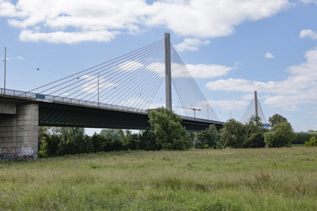 Gesperrte Friedrich-Ebert-Brücke/Nordbrücke in Bonn