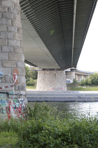 Gesperrte Friedrich-Ebert-Brücke/Nordbrücke in Bonn