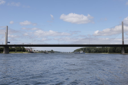Gesperrte Friedrich-Ebert-Brücke/Nordbrücke in Bonn