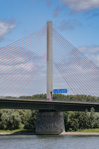 Gesperrte Friedrich-Ebert-Brücke/Nordbrücke in Bonn