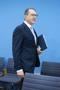 Bundespressekonferenz 'Vorstellung der Statistik politisch motivierter Kriminalität 2025' in Berlin