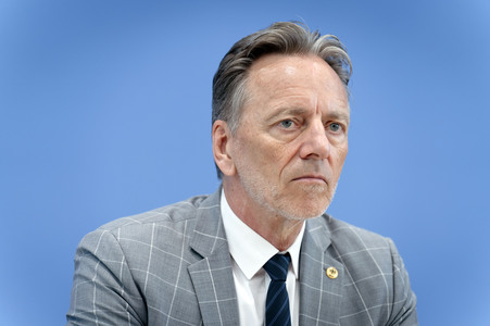 Bundespressekonferenz 'Vorstellung der Statistik politisch motivierter Kriminalität 2025' in Berlin