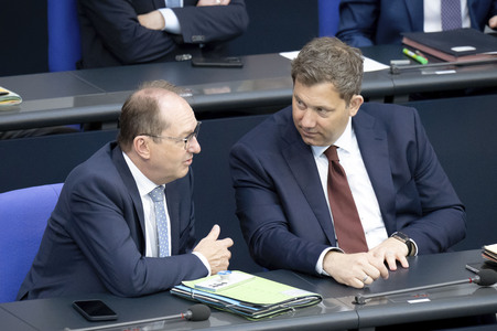 83. Sitzung des Deutschen Bundestages in Berlin