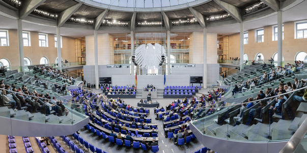 83. Sitzung des Deutschen Bundestages in Berlin